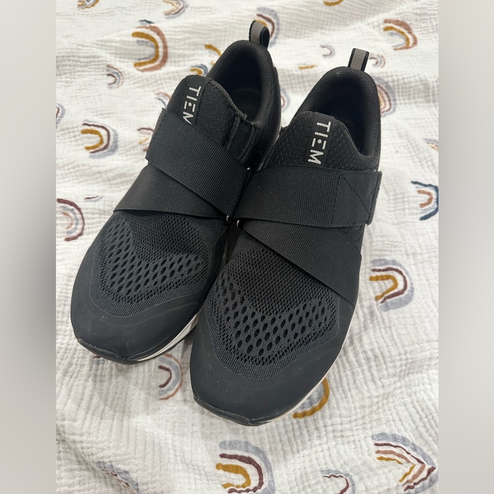 Black Tiem Size 9